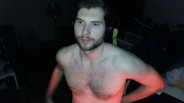 Snapshot of Ironman220 chatting on March 24, 6:13 pm Ironman220 online show from March 24, 6:13 pm