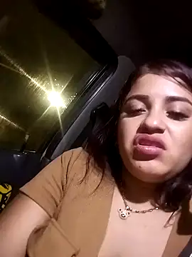 Snapshot of perlita05 chatting on January 15, 9:13 am perlita05 online show from January 15, 9:13 am