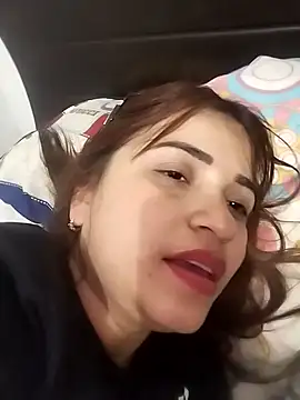 Snapshot of perlita05 chatting on February 11, 7:38 pm perlita05 online show from February 11, 7:38 pm