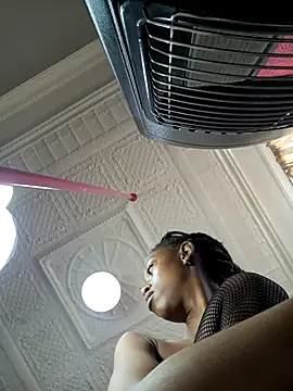 02Boitybaby online show from July 15, 9:14 am