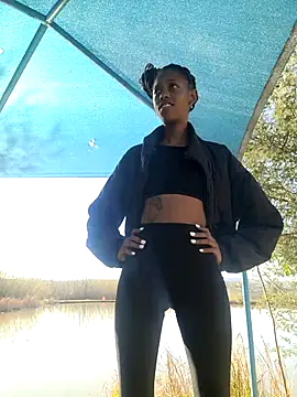 02Boitybaby online show from July 18, 1:04 pm