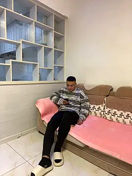 Snapshot of ShaoZian_1 chatting on October 10, 9:52 am ShaoZian 1 online show from October 10, 9:52 am