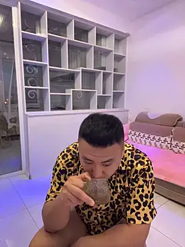 Snapshot of ShaoZian_1 chatting on October 13, 9:31 am ShaoZian 1 online show from October 13, 9:31 am