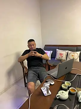 Snapshot of ShaoZian_1 chatting on October 26, 4:13 pm ShaoZian 1 online show from October 26, 4:13 pm