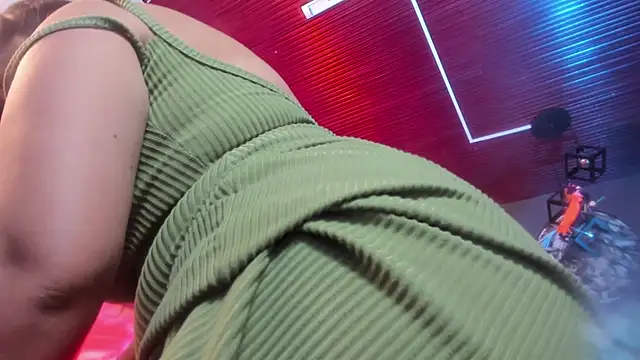 Annaa rosee online show from October 16, 3:29 am