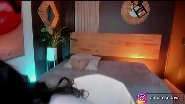 Annaa rosee online show from March 19, 4:05 am