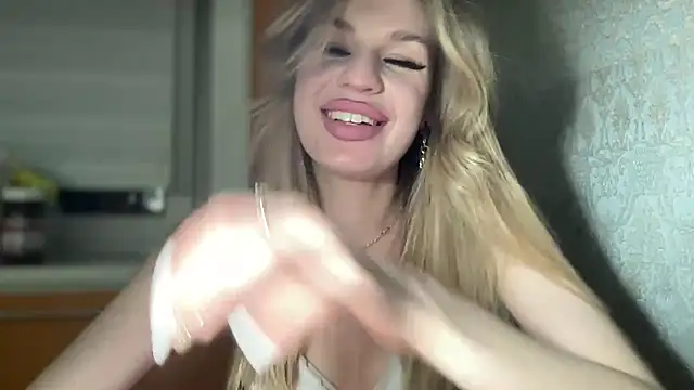 Snapshot of Your_Jessy chatting on March 4, 7:32 pm Your Jessy online show from March 4, 7:32 pm