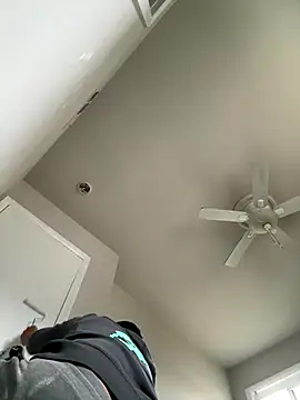 Snapshot of elamante03 chatting on December 4, 8:29 pm elamante03 online show from December 4, 8:29 pm