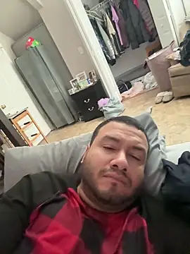 Snapshot of elamante03 chatting on December 30, 3:13 pm elamante03 online show from December 30, 3:13 pm