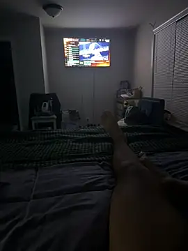 Snapshot of elamante03 chatting on June 30, 2:01 am elamante03 online show from June 30, 2:01 am