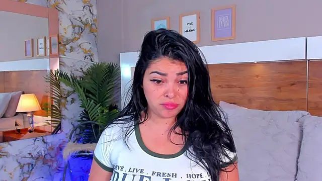 EmaBakker online show from October 28, 12:09 pm