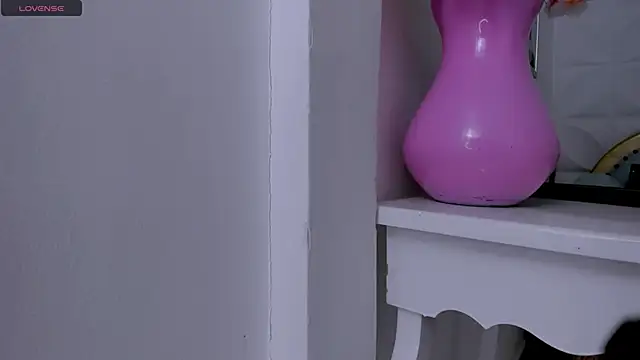 eimy skinny online show from February 6, 3:09 pm