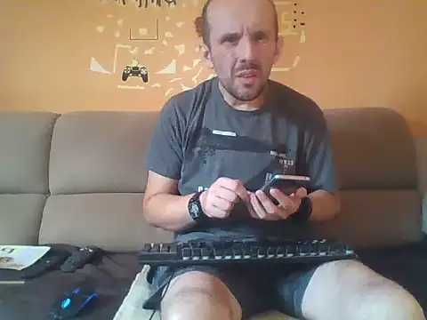 Snapshot of Translover66789 chatting on June 9, 8:59 am Translover66789 online show from June 9, 8:59 am