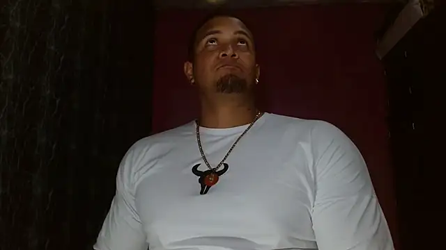 Snapshot of Jordan_fit chatting on November 24, 2:44 am Jordan fit online show from November 24, 2:44 am
