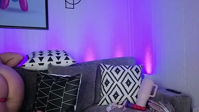 Snapshot of lucyallen4201 chatting on September 26, 11:36 am lucyallen4201 online show from September 26, 11:36 am