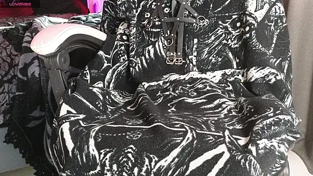 Devil s bride online show from May 11, 4:04 pm