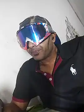 Daretodeviate online show from October 18, 3:13 pm