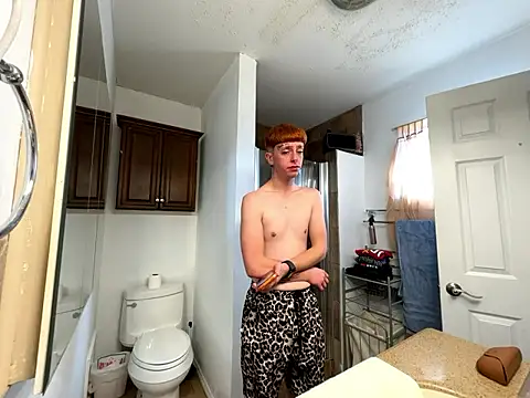 Snapshot of twentywithafelonyy chatting on January 16, 9:19 pm twentywithafelonyy online show from January 16, 9:19 pm