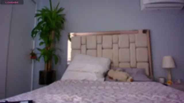 Snapshot of auroracaruso11 chatting on January 9, 7:40 pm auroracaruso11 online show from January 9, 7:40 pm