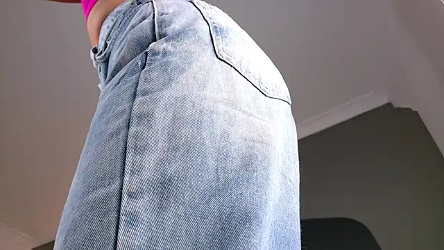 ParisFox  online show from October 24, 7:32 pm