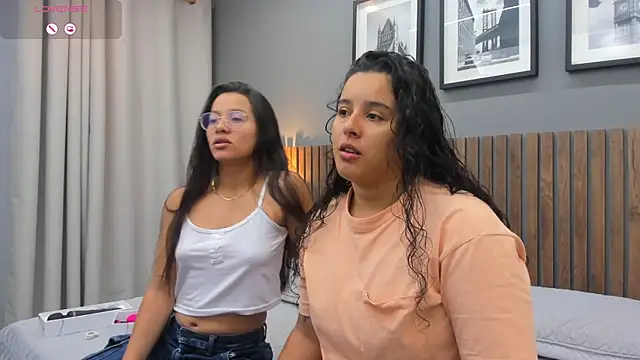 Dilan y Mia online show from January 15, 1:20 pm