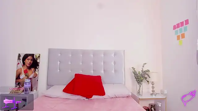 NiaBlanco online show from May 8, 11:43 pm