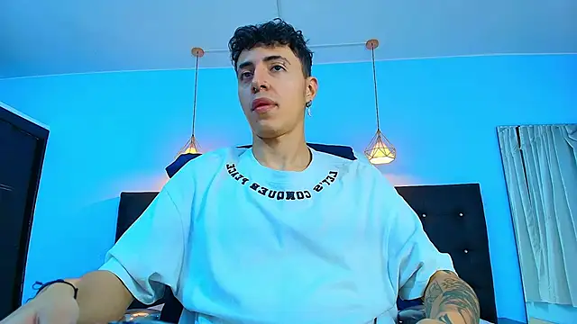 Lobo 17  online show from January 26, 3:48 am