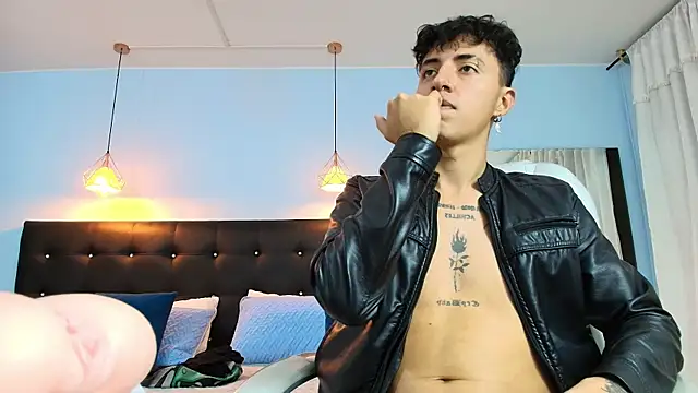 Lobo 17  online show from February 23, 10:06 am