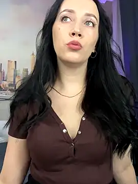 MonikaSweetXXX online show from October 3, 8:39 pm