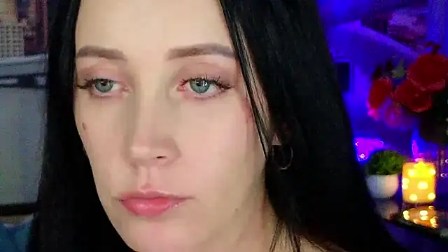 MonikaSweetXXX online show from November 1, 9:06 pm