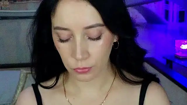 MonikaSweetXXX online show from November 2, 8:55 pm