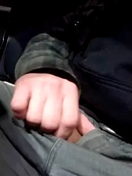 QcMisterv13 online show from December 3, 3:20 am