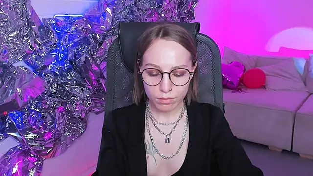 AphexQueen online show from December 5, 8:22 pm