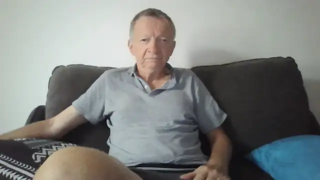 naturiste974 online show from February 28, 3:40 am