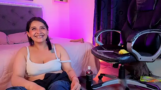 emily leinner online show from May 5, 12:02 pm