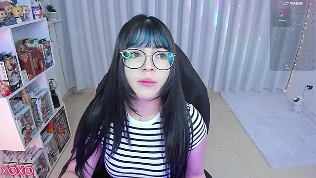 Snapshot of misshoneyxxx chatting on May 16, 12:04 pm misshoneyxxx online show from May 16, 12:04 pm