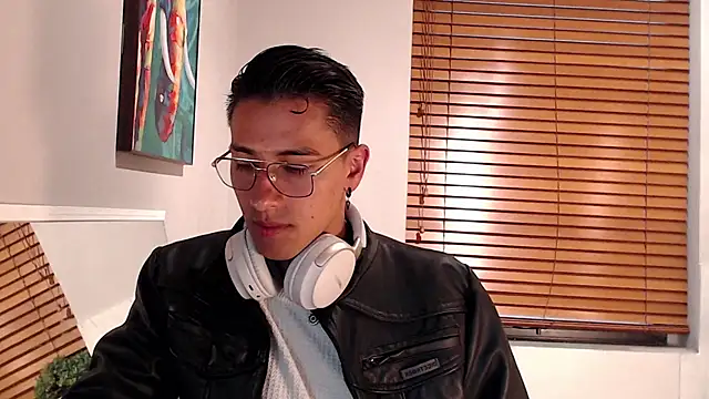 Snapshot of Andy_Joy_ chatting on September 23, 11:46 am Andy Joy online show from September 23, 11:46 am