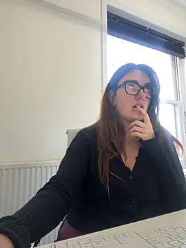 Snapshot of Miss_Stassi chatting on February 5, 9:25 am Miss Stassi online show from February 5, 9:25 am