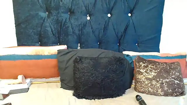 Snapshot of xTALLSEXYBUMx chatting on March 21, 6:49 am xTALLSEXYBUMx online show from March 21, 6:49 am