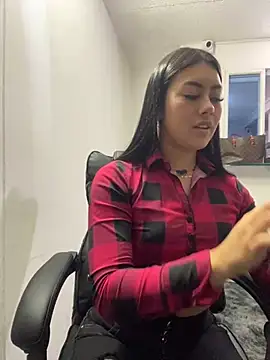emily 22x online show from December 16, 6:16 pm