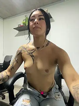 emily 22x online show from December 26, 9:37 pm
