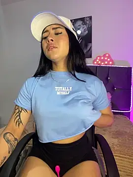 emily 22x online show from October 12, 9:47 pm