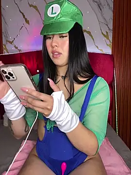 emily 22x online show from October 31, 10:44 pm