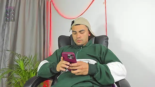 kalivan voinesscu online show from November 29, 8:39 am