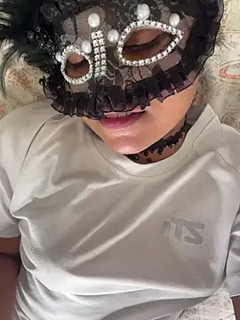 Bella Luna18 online show from April 3, 7:23 pm