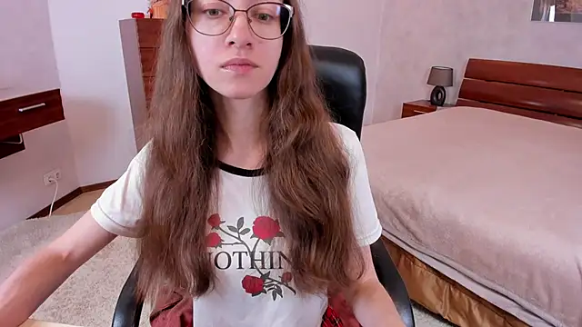 Pantyhose Mila online show from October 17, 7:16 pm