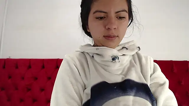 CarolineBrunx online show from January 5, 12:42 pm