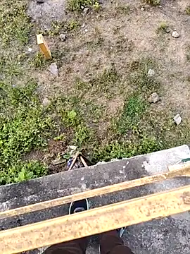 Snapshot of Ishan003 chatting on April 4, 10:57 am Ishan003 online show from April 4, 10:57 am