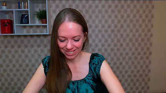 Snapshot of GloriaSi_ chatting on October 17, 4:59 am GloriaSi online show from October 17, 4:59 am