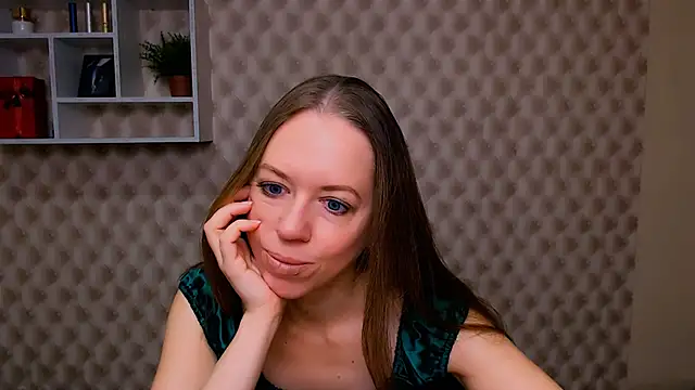 Snapshot of GloriaSi_ chatting on October 23, 4:34 am GloriaSi online show from October 23, 4:34 am